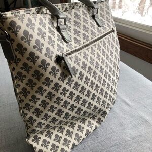 Patrick Cox Fleur De Lis Cross body tote without strap/ handbag 👜